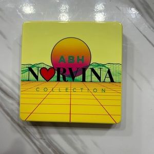 ABH NORVINA MINI PRO PIGMENT PALETTE VOL 2